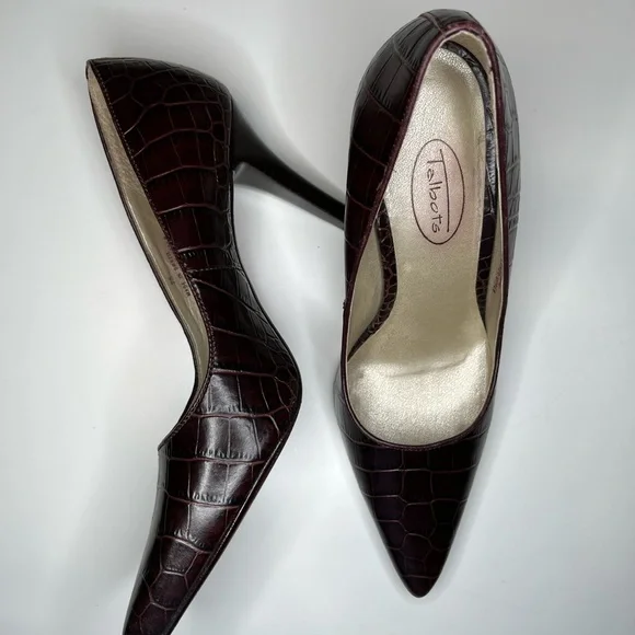 Talbots croc embossed brown stilletto heels - Picture 2 of 10